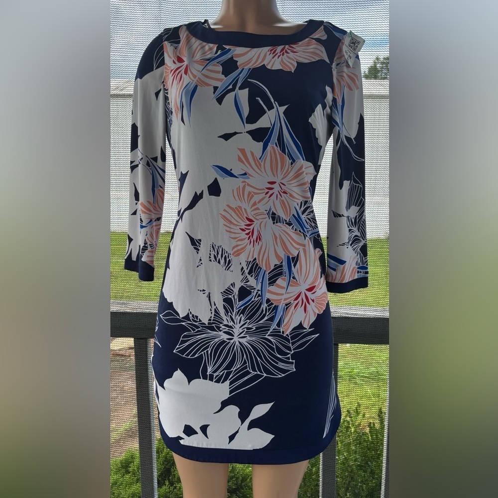 Vince Camuto Pink and White Sheath Dress with Crew Neck